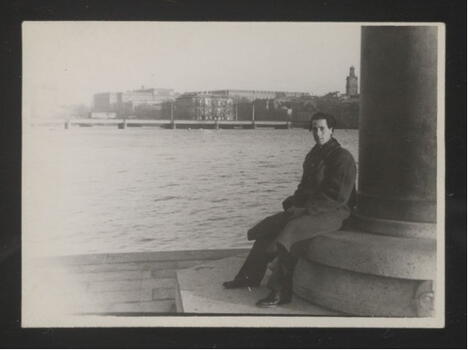 Frederic Zeller in London: Frederic Zeller, Frederic Zeller papers: Series 3, File 6: Zeller, Frederic, Berlin and England Circa 1939 – Circa 1946:’, United States Holocaust Memorial Museum, 2017.576.1,scan 22. (United States Holocaust Memorial Museum Collection, Gift of Susan Kennedy Zeller In loving memory of her husband Frederic Zeller and his family)